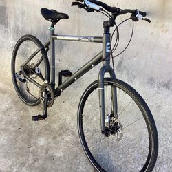 GIANT DAKINE SEEK1 ROAD BIKE Hydraulic Disc Brakes