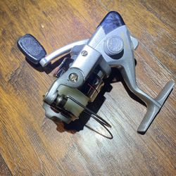 Eagle Claw fishing reel