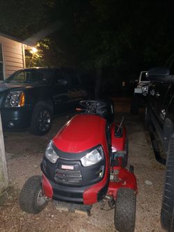 YT 3000 craftsman 42 inches Deck 21 Hp Brings Stratton