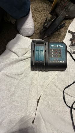Makita charger