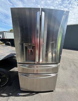 LG 4-Door Refrigerator Stainless SmartFridge