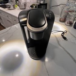 Keurig K-Classic Single Serve K-Cup Pod Coffee Maker 