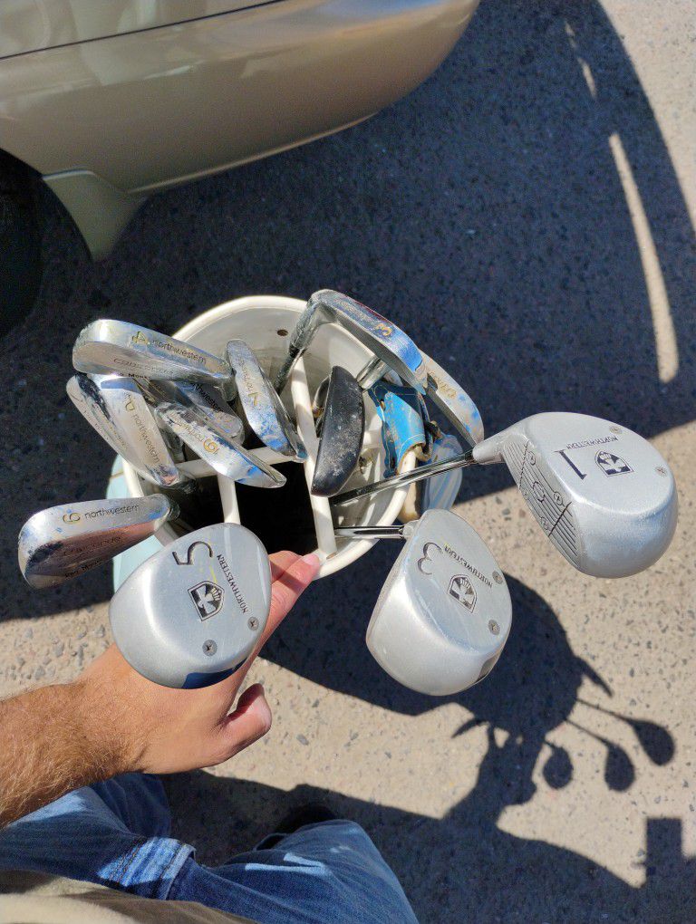 Set Of Golf Clubs And Bag For $60. 