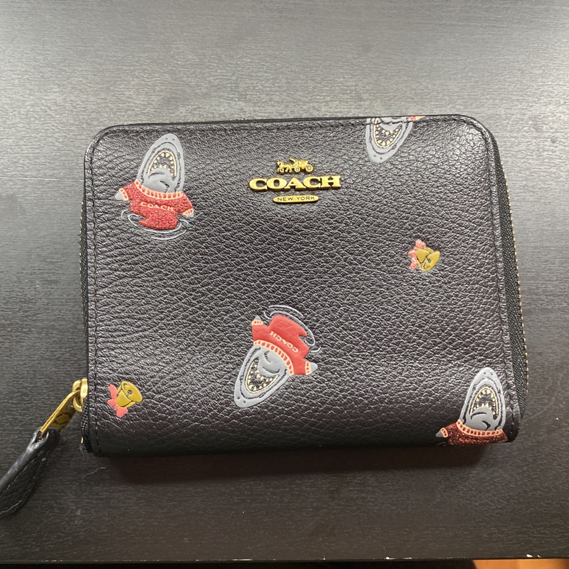 Coach Stripe Heart Signature Tech Wallet Brand New With Tags MSRP $298  Great Valentine's Day Gift for Sale in Anaheim, CA - OfferUp