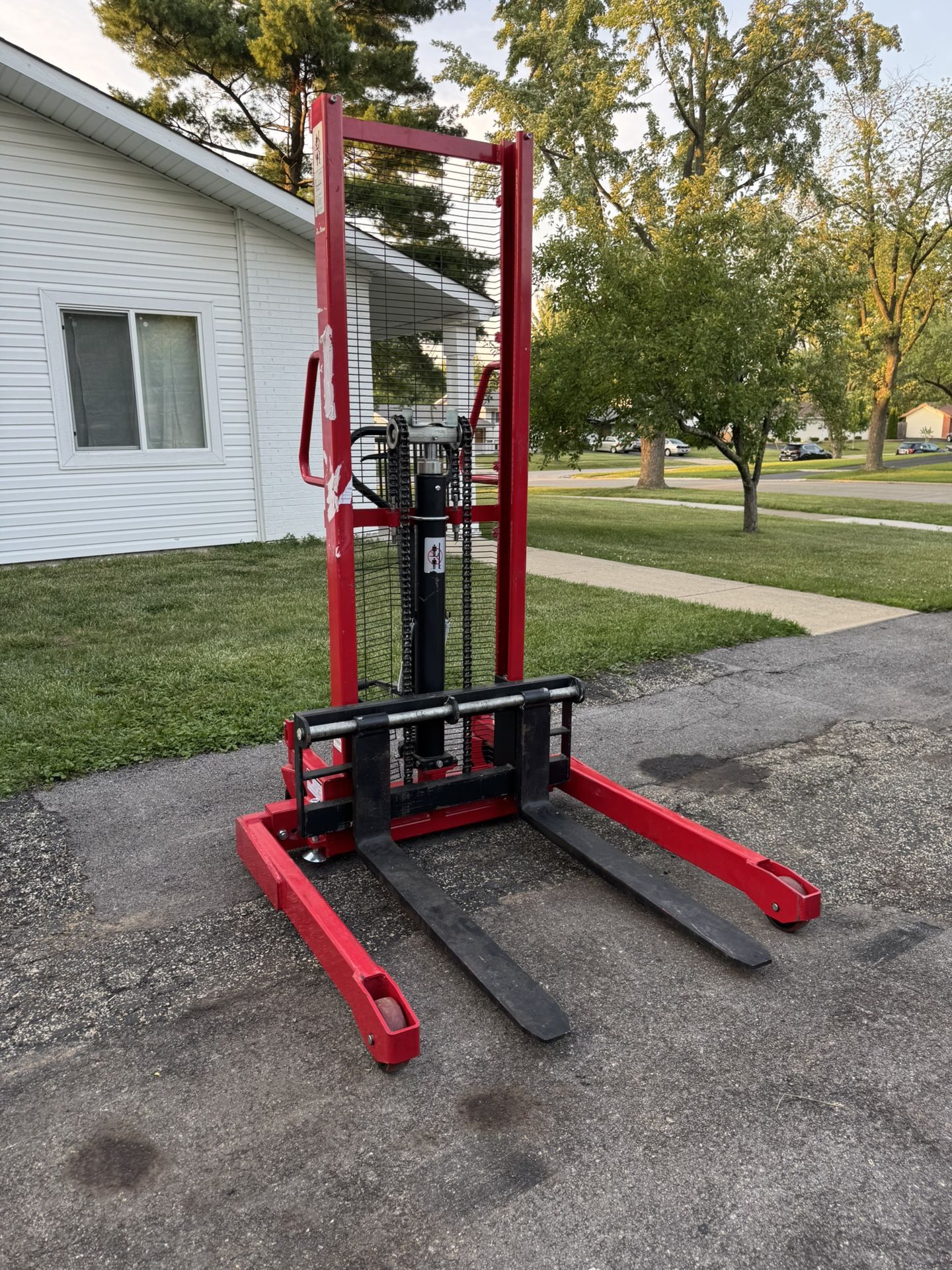 Manual Forklift Stacker