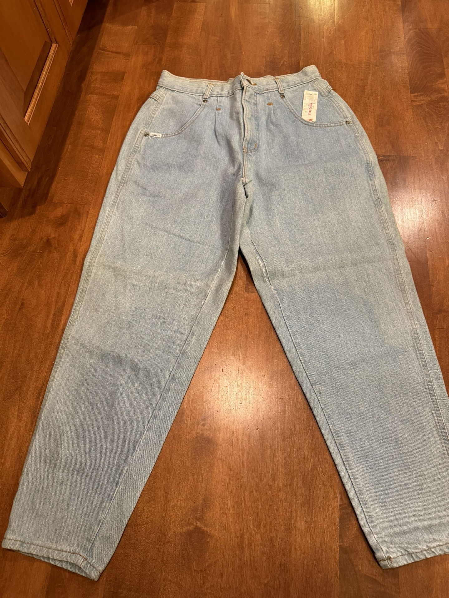 Vintage -980ies Chic Jeans High Rise Mom Jeans Shipping Available