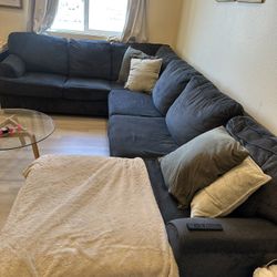 Living Spaces Sectional Couch 125”