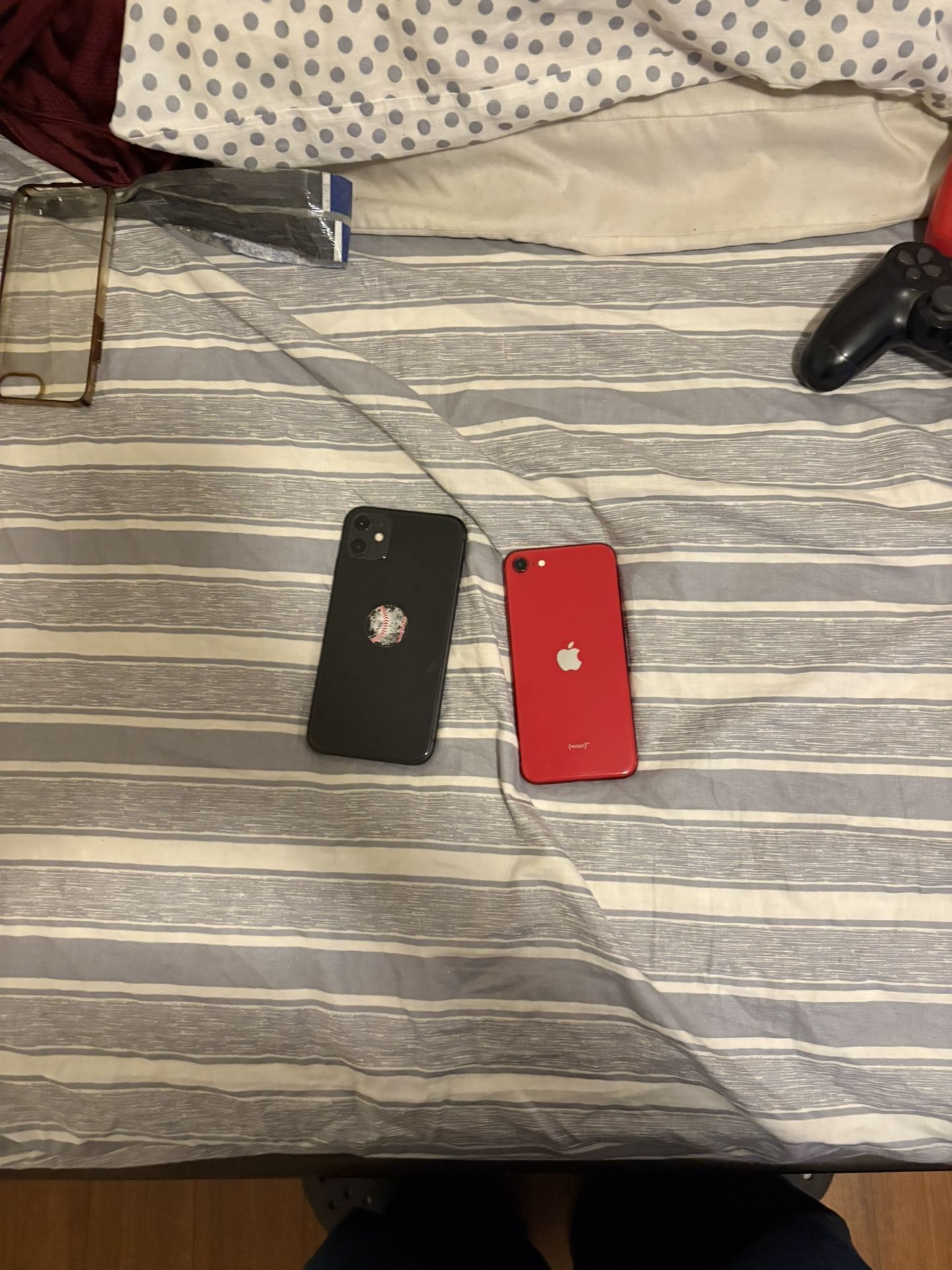 iPhone 11 And iPhone SE