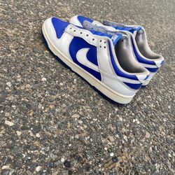 Nike Dunks 