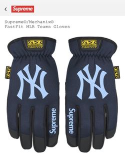 Supreme X MLB New York Yankees Gloves
