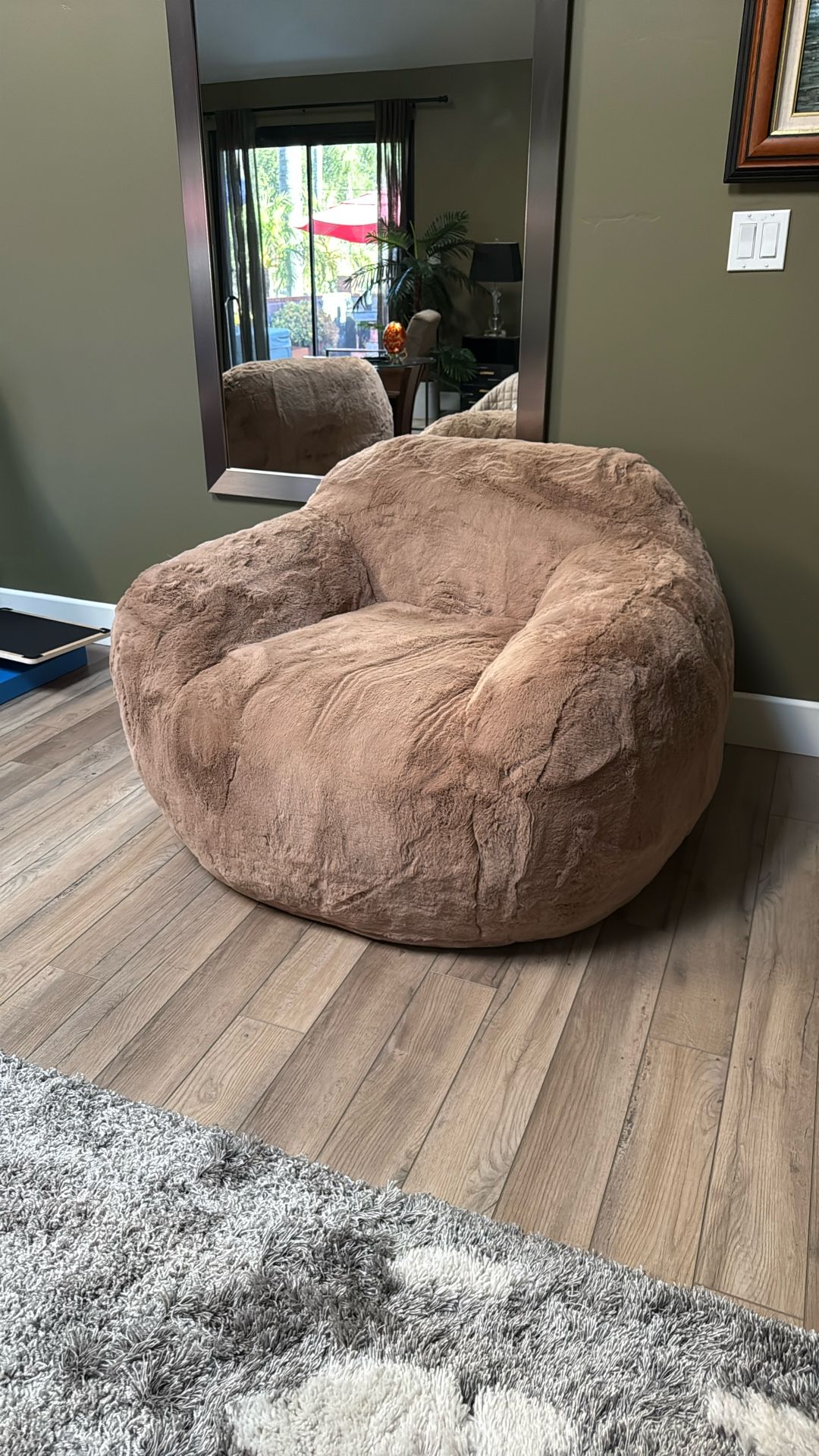 2 XL Teddy Bear Chairs