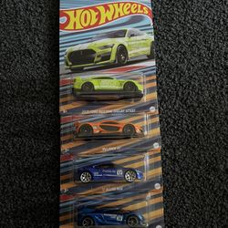 Hot Wheels Set Of 4