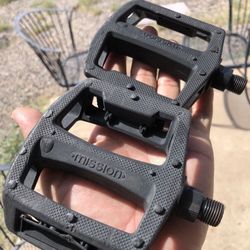 MISSION BLACK PEDALS 9/16