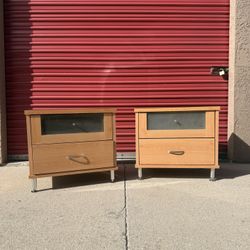 Modern Wooden Nightstands (Set of 2)