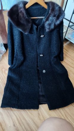 Vintage Coat And Fantastic Condition Mink Collar Joseph Stein