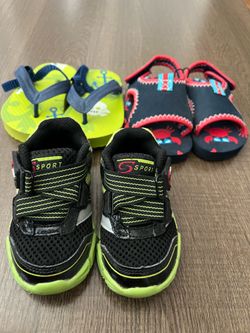 Baby shoes, size 5. All three pairs for $20