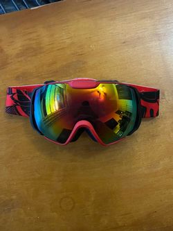 Ski goggles