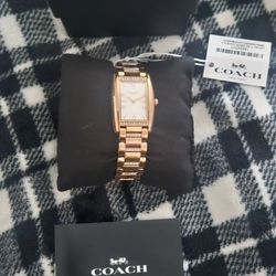 COACH ROSE GOLD WOMANS WATCH