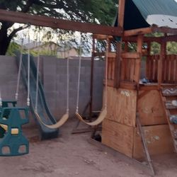 Free Swing Set