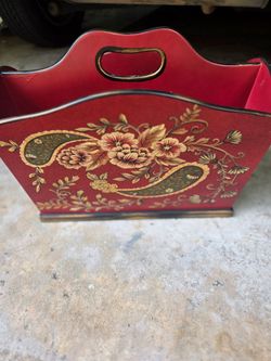 Vintage, Wood Hand Painted Magazine/Book Holder several books & Magazines
