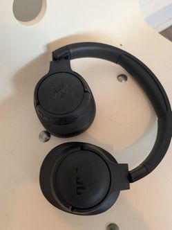 JBL Wireless Over-Ear Headphones