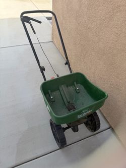 Scotts Spreader