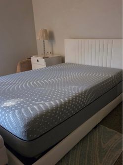 Full XL Mattress Bundle frame+headset (PosturePedic)