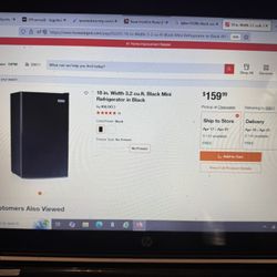 18 Inch Width 3.2 Cu.ft Black Mini Refrigerator In Black