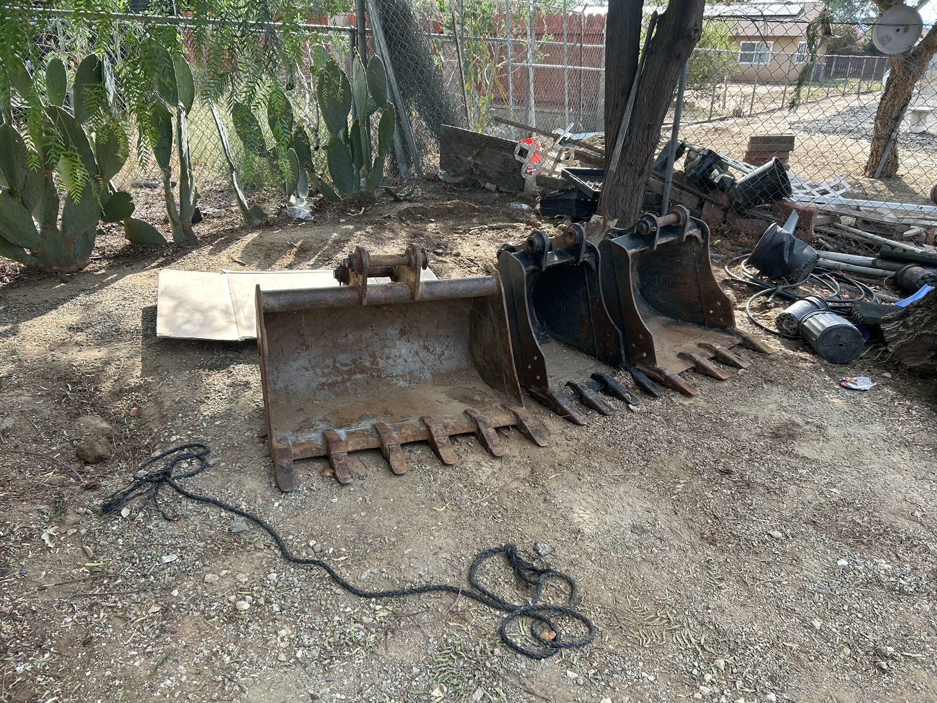 CAT COMPACT EXCAVATOR BUCKETS 36, 18 and 24