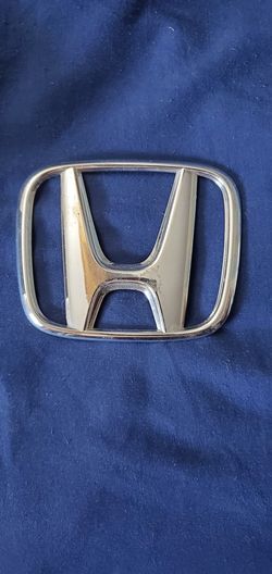 Honda civic front emblem 10-2015