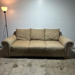 Brown Couch | Free Delivery 