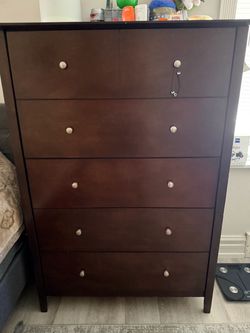 5 drawer tall dresser