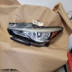 2017/21 Infinity Q50 Left Headlight LED OEM 1 Brocken Leg $450