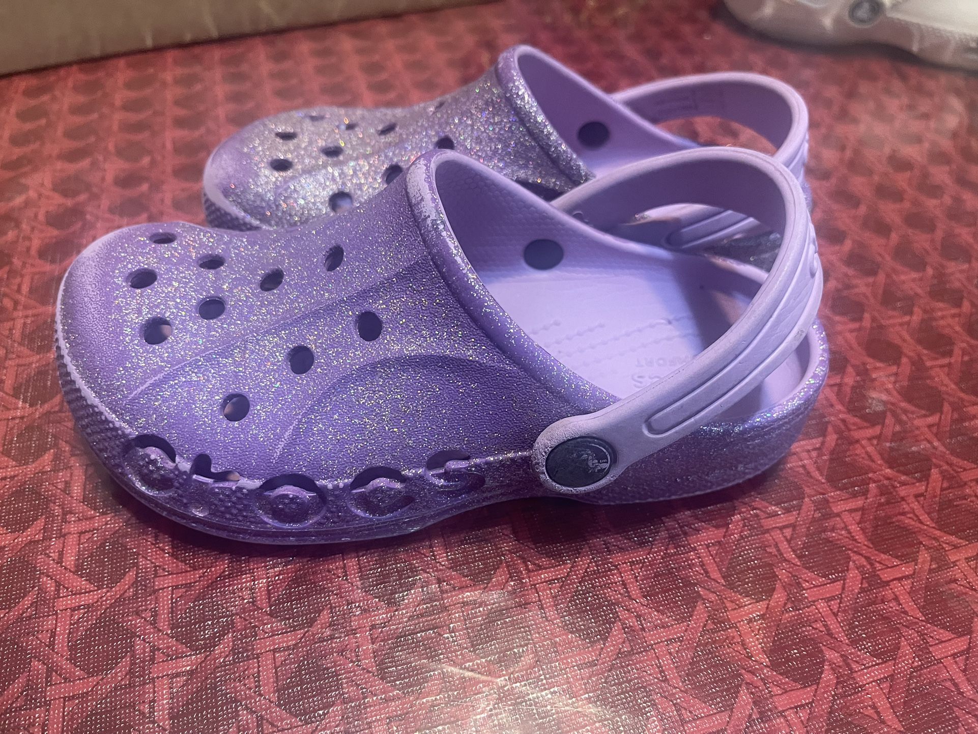 Purple crocs sparkle, children’s 13
