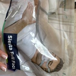 Siesta Full Face Mask Size Medium (comes With Attachments) 
