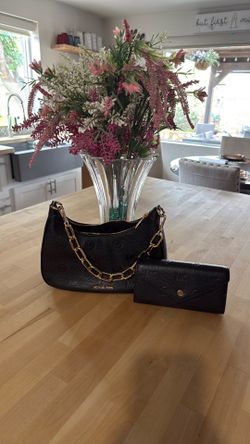 Purse and wallet