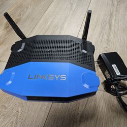 Linksys Wireless Router WRT 1200 AC 1200 Mbps 4-Port Gigabit with Power supply!