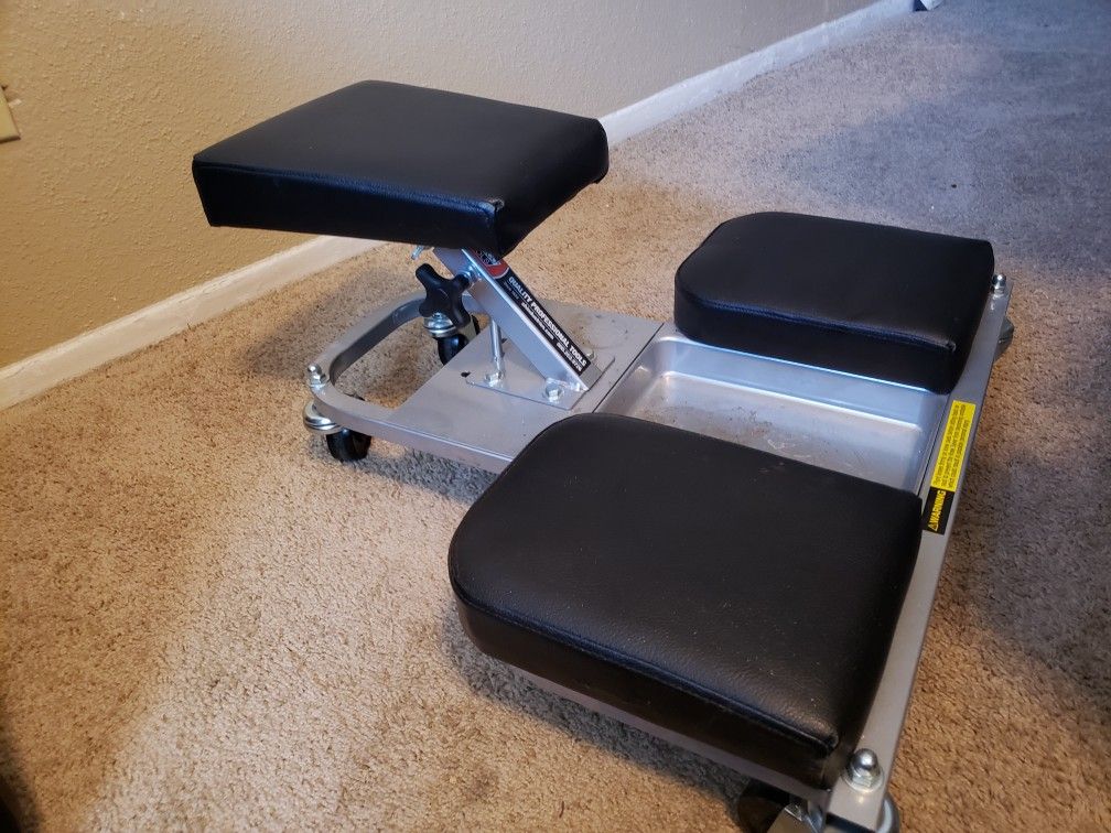 Keysco Knee Saver Work seat with Tool Tray
