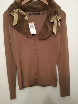 Michelle Nicole New w/ Tags Womens Size Small Camel Tone Cardigan Blouse w/ faux fur collar trim