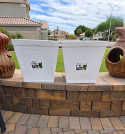 Vigoro Eden Large White Resin Lightweight Square Planter (20 in. L x 20 in. W x 20 in. H)