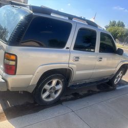 2001 Z71 Tahoe PART OUT ONLY! 