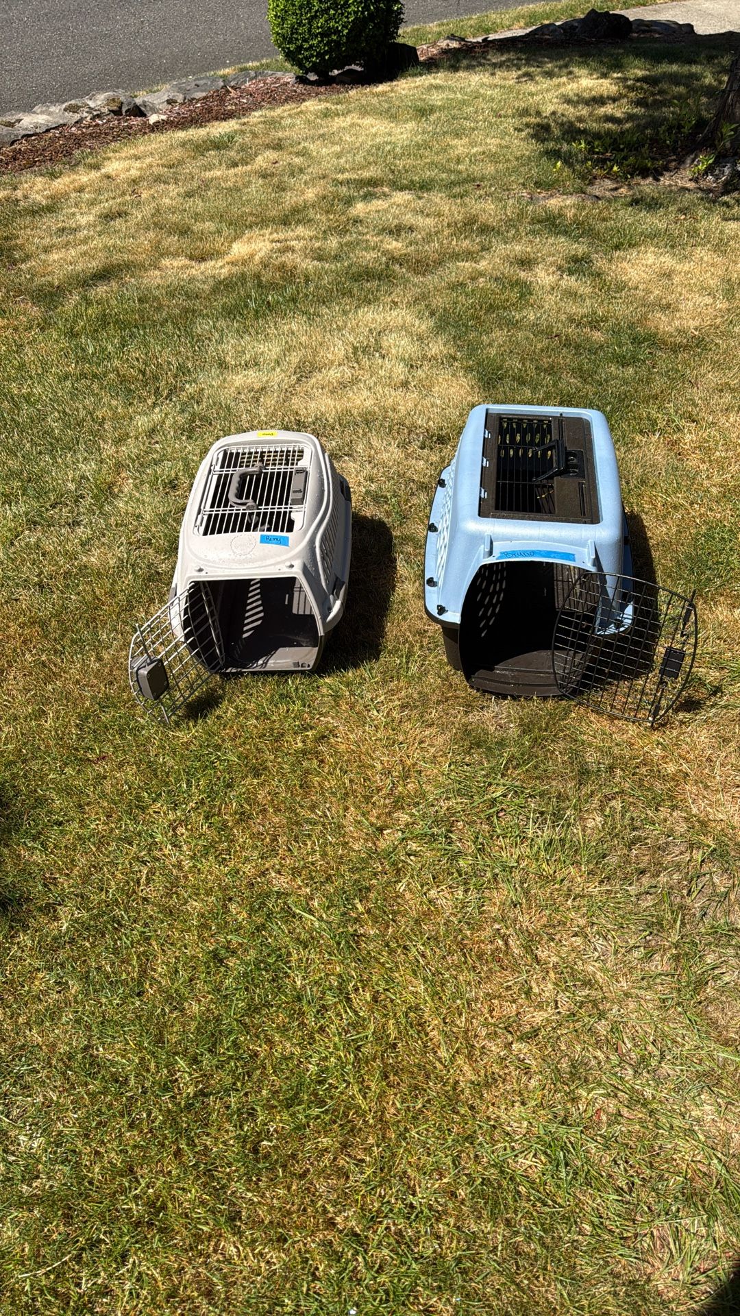 2 Animal carriers