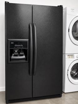 Black side by side Refrigerator/ Freezer ONLY $375