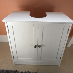 Free-Standing Bathroom Cabinet To Go Around Pedestal Sink