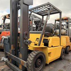 CAT Forklift Great Condition 