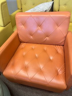 Accent chairs