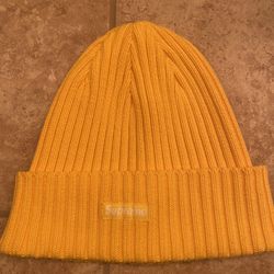 SUPREME beanie