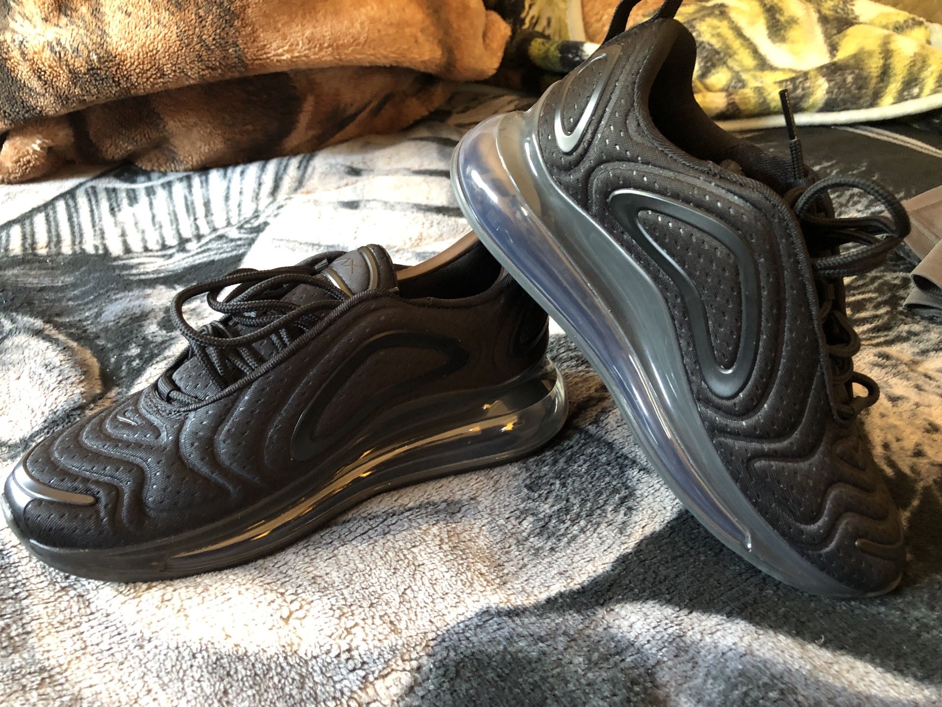 Nike air max 720 ar9293 015 us triple black running shoe