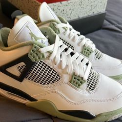 Jordan 4 Seafoam Size 10 Men $130