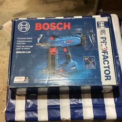 Bosch GNB18V-12N Concrete Nailer (new open box)